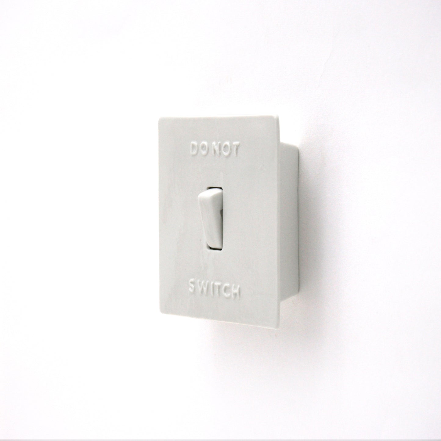 THE USELESS BUTTON - Square