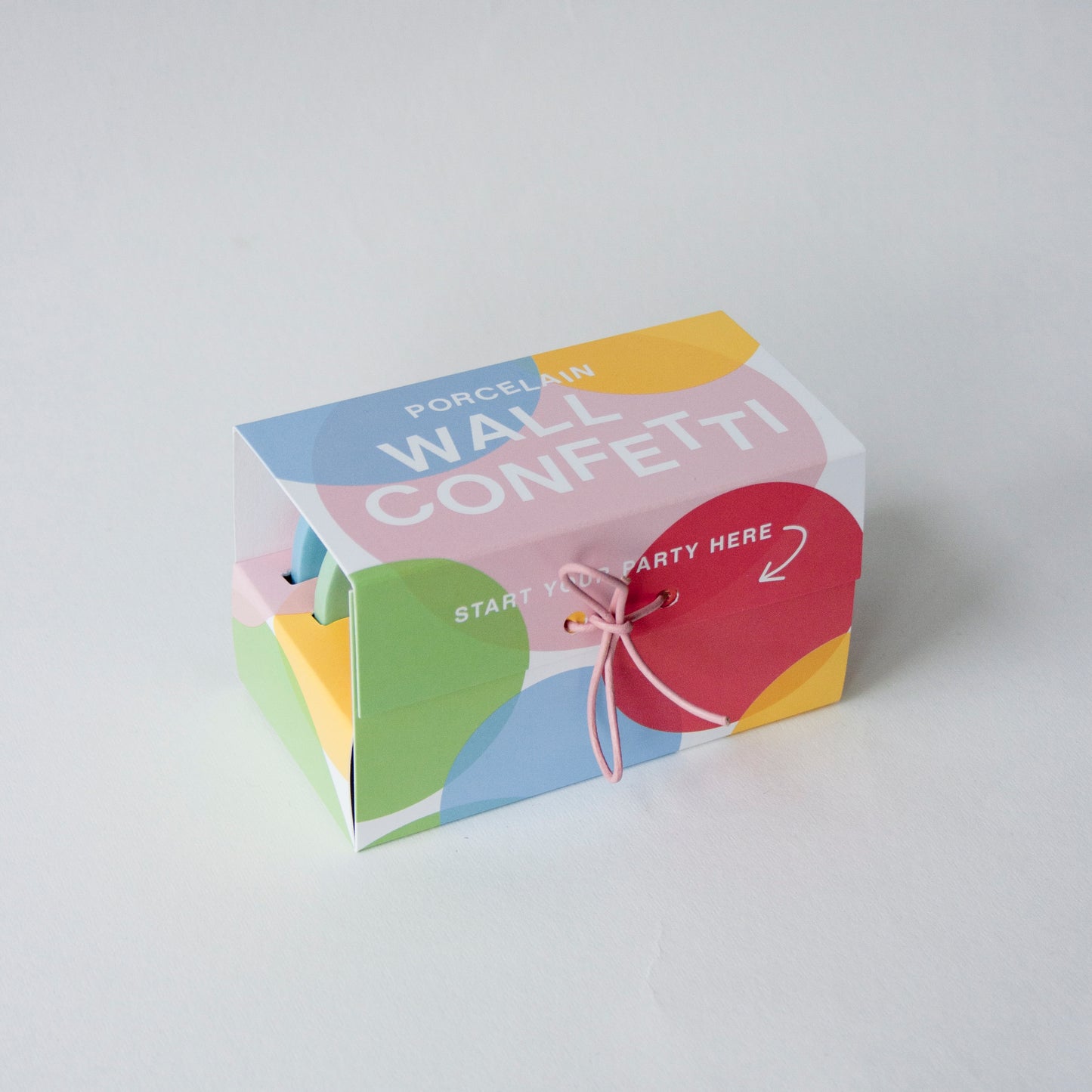 WALL CONFETTI