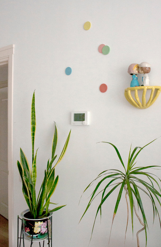 WALL CONFETTI